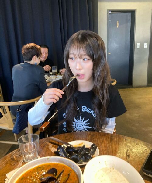 COSO(コソ)の「CCビーチアートワーク半袖Tシャツ(6色)(Tシャツ/カットソー・レディース・ホワイト/ライトグレー/ネイビー/バーガンディー/グレー/ブラック・SMALL/MEDIUM/LARGE)」の15枚目の写真