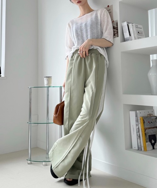 umune(ウムネ)の「トラックパンツ ワイドパンツ サイドライン レースアップ リボンデザイン スポーティー ストリート 個性的 ボトムス 夏(その他パンツ・レディース・グレイッシュベージュ/ライトグリーン/ブラック・M/S)」の9枚目の写真
