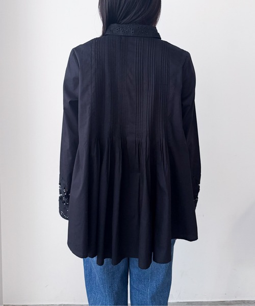 Pqran(クラン)の「カットワーク刺繍BL(シャツ/ブラウス・レディース・ブラック/オフホワイト・FREE)」の22枚目の写真