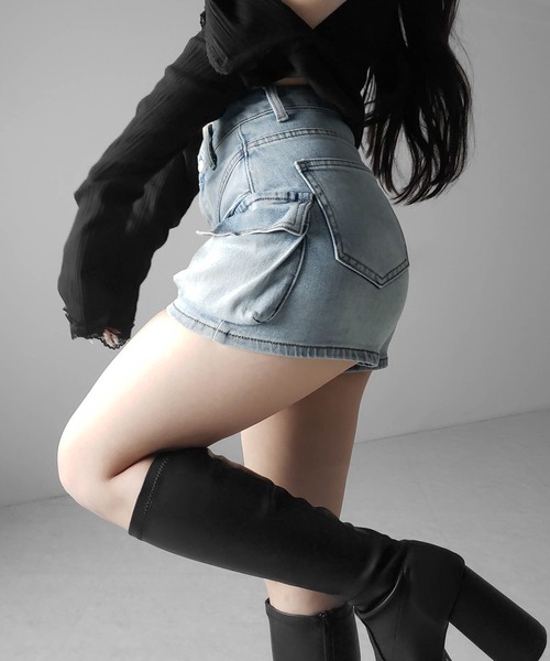 me+em select(ミームセレクト)の「※※【 2color / 4size 】カーゴポケットレイヤードデニムミニスカパン / cargo pocket layered denim mini skirt pants(デニムパンツ・レディース・ブルー/ブラック・MEDIUM/SMALL/X-LARGE/LARGE)」の13枚目の写真