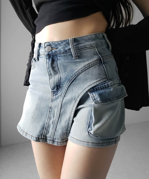 me+em select(ミームセレクト)の「※※【 2color / 4size 】カーゴポケットレイヤードデニムミニスカパン / cargo pocket layered denim mini skirt pants(デニムパンツ・レディース・ブルー/ブラック・MEDIUM/SMALL/X-LARGE/LARGE)」の8枚目の写真