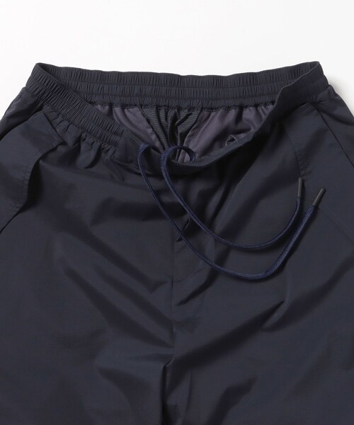BEAMS GOLF（ビームスゴルフ）の「〈WOMEN〉B.G.THREE / ALL-TIME 撥水 ストレッチ ナイロン トレーニング パンツ（LV.4）（その他パンツ・レディース・ブラック/ネイビー・MEDIUM/LARGE）」の9枚目の写真
