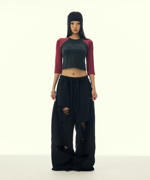 GILAARCHIVE（ギラアーカイブ）の「STITCHED BOLD LOGO SWEAT PANTS_BLACK（スウェットパンツ・レディース・その他・SMALL/MEDIUM）」の2枚目の写真