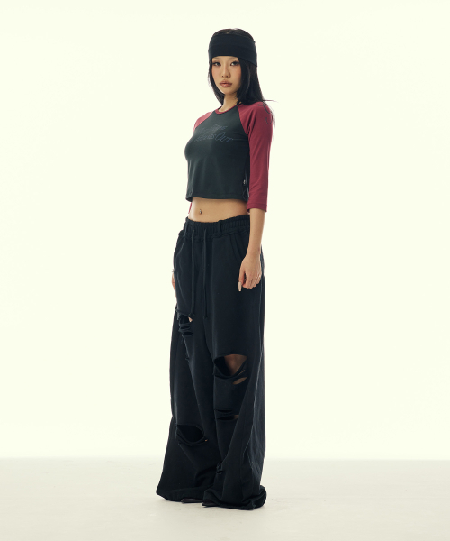 GILAARCHIVE（ギラアーカイブ）の「STITCHED BOLD LOGO SWEAT PANTS_BLACK（スウェットパンツ・レディース・その他・SMALL/MEDIUM）」の3枚目の写真