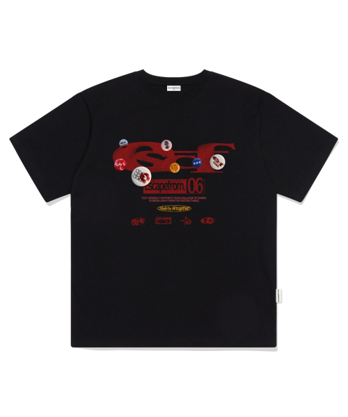 ESCAPEFROM(エスケープフロム)の「ピンボタン ESCF ロゴ コラージュプリント オーバーサイズ 半袖Tシャツ ブラック(Tシャツ/カットソー・レディース・その他・SMALL/MEDIUM/LARGE)」の1枚目の写真