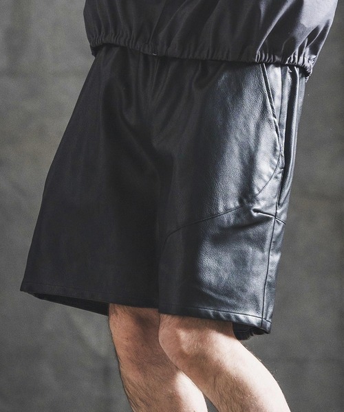 GLIMCLAP(グリムクラップ)の「mp14924- Synthetic Leather Shorts レザーショートパンツ(202-031-gls-cg)(その他パンツ・メンズ・ブラウン/ブラック系その他/ブラック/ブラウン系その他・S/M/L)」の13枚目の写真