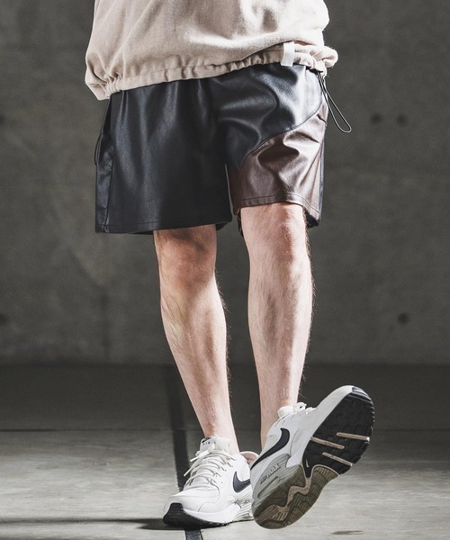 GLIMCLAP(グリムクラップ)の「mp14924- Synthetic Leather Shorts レザーショートパンツ(202-031-gls-cg)(その他パンツ・メンズ・ブラウン/ブラック系その他/ブラック/ブラウン系その他・S/M/L)」の18枚目の写真