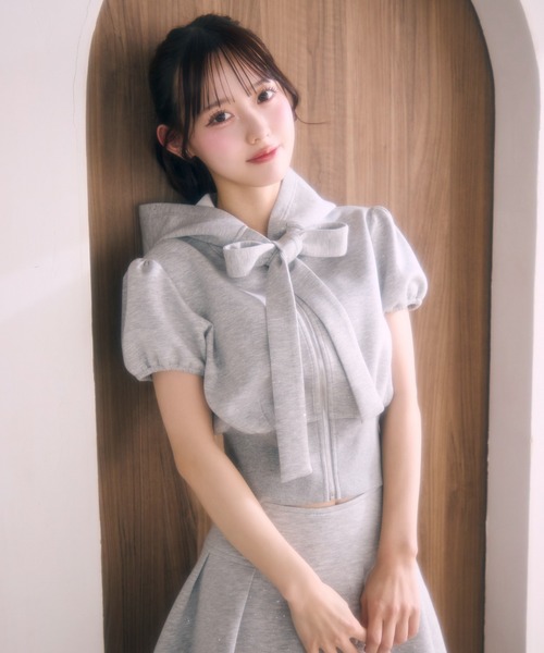 TITTY&CO.(ティティーアンドコー)の「フロントリボンラメスウェットセットアップ(セットアップ・レディース・グレー/ブラック・FREE)」の13枚目の写真