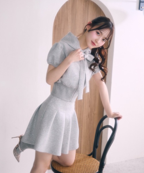 TITTY&CO.(ティティーアンドコー)の「フロントリボンラメスウェットセットアップ(セットアップ・レディース・グレー/ブラック・FREE)」の16枚目の写真