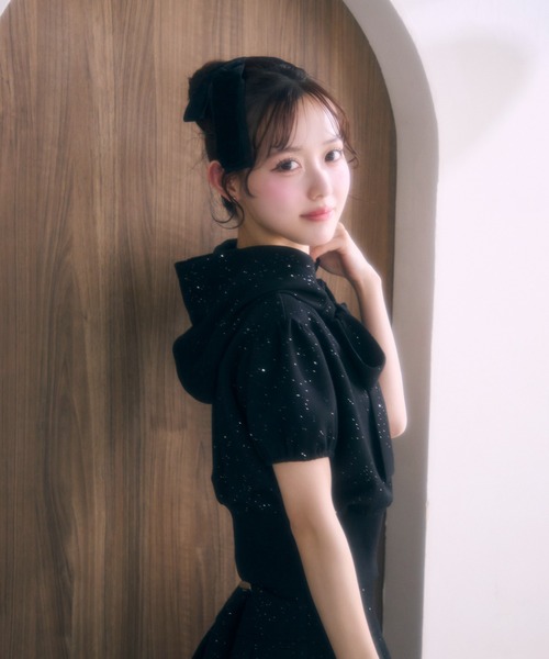 TITTY&CO.(ティティーアンドコー)の「フロントリボンラメスウェットセットアップ(セットアップ・レディース・グレー/ブラック・FREE)」の10枚目の写真