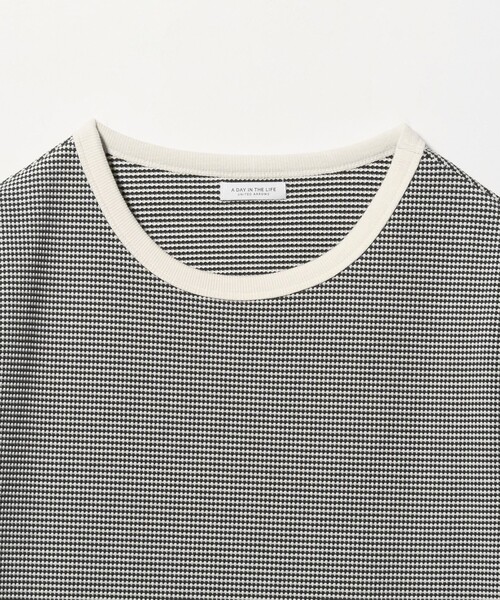 A DAY IN THE LIFE UNITED ARROWS(アデイインザライフユナイテッドアローズ)の「ワッフルボーダー タックスリーブTシャツ <A DAY IN THE LIFE>(Tシャツ/カットソー・レディース・ライトブルー/ケリーグリーン/ネイビー/ダークグレー・FREE)」の17枚目の写真