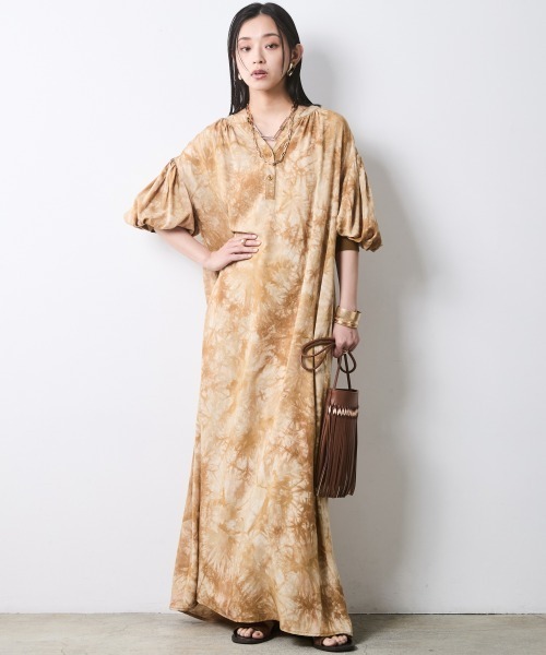 CHIC STYLE(シックスタイル)の「スキッパームラ染ロングワンピース<大きいサイズ有>シックスタイル(ワンピース・レディース・ターコイズブルー系/ベージュ系・M/L/LL/3L/4L/5L)」の2枚目の写真