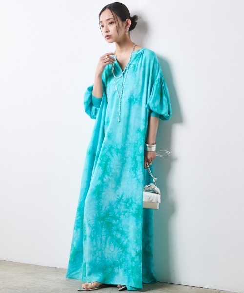 CHIC STYLE(シックスタイル)の「スキッパームラ染ロングワンピース<大きいサイズ有>シックスタイル(ワンピース・レディース・ターコイズブルー系/ベージュ系・M/L/LL/3L/4L/5L)」の5枚目の写真