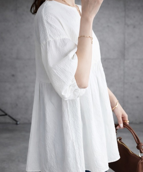 Mignonjour(ミニョンジュール)の「FReePLACe/半袖 フレア トップス X12814(Tシャツ/カットソー・レディース・ブラック/ホワイト・LARGE/MEDIUM)」の5枚目の写真
