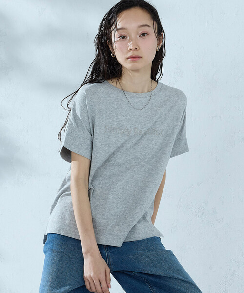 COMME CA ISM(コムサイズム)の「ロゴ Tシャツ(Tシャツ/カットソー・レディース・ブラック/杢グレー/チャコール/ホワイト・SMALL/MEDIUM/LARGE)」の1枚目の写真