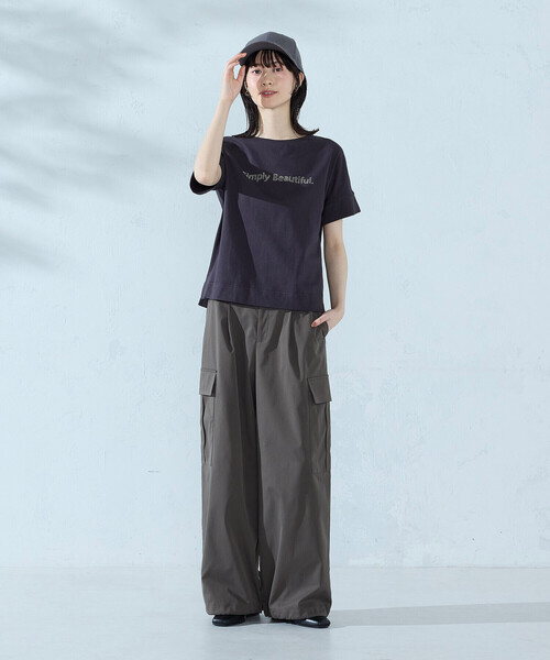 COMME CA ISM(コムサイズム)の「ロゴ Tシャツ(Tシャツ/カットソー・レディース・ブラック/杢グレー/チャコール/ホワイト・SMALL/MEDIUM/LARGE)」の17枚目の写真