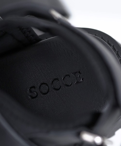 SOCCE（ソーシー）の「ボリュームソールビットサンダル（サンダル・メンズ・ブラック・L/M/S）」の2枚目の写真
