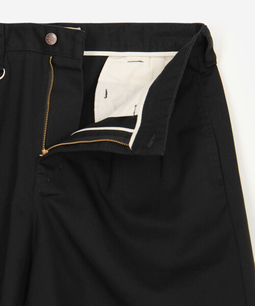 SEDAN ALL-PURPOSE(セダンオールパーパス)の「SEDAN ALL-PURPOSE | Dickies / タックワイドショーツ MEN(その他パンツ・メンズ・ダークブラウン/ブラック・M/XL/L)」の9枚目の写真