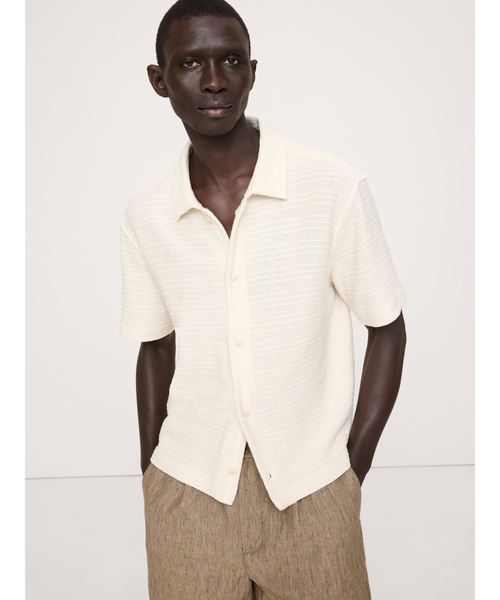 Banana Republic（バナナリパブリック）の「ニット ツイル リゾート シャツ（シャツ/ブラウス・メンズ・イエロー/アイボリー/ブラック・S/M/L/XL）」の2枚目の写真