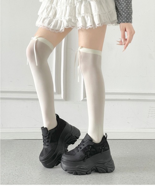 Shoes in Closet(シューズインクローゼット)の「厚底 レース リボン ボリューム スニーカー691(スニーカー・レディース・ブラック/ホワイト・M/L/LL/S)」の3枚目の写真