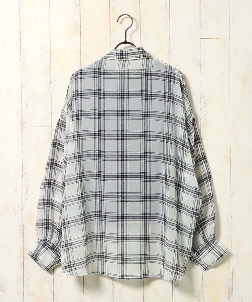 Bleu Bleuet(ブルーブルーエ)の「シアーチェックタンクトップ付きブラウス(シャツ/ブラウス・レディース・オフホワイト/グレー/ベージュ・M)」の4枚目の写真