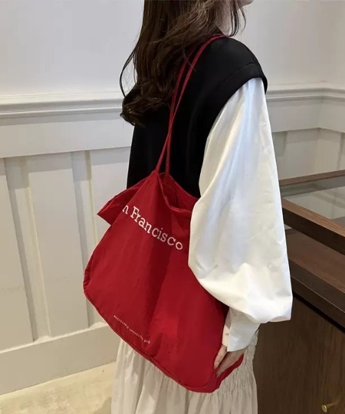 NANEA(ナネア)の「ロゴプリント ビッグトートバッグ(トートバッグ・レディース・ブラック/アイボリー/ブルー/レッド/グリーン/ホワイト・FREE)」の19枚目の写真