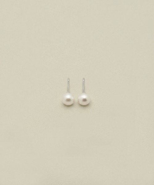 VATSURICA(バツリカ)の「〈LOINE〉ステンレス / ベーシック パール ピアス 6mm(ピアス(両耳用)・レディース・ホワイト・FREE)」の1枚目の写真