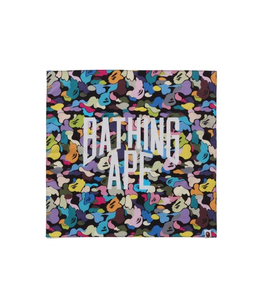 A BATHING APE(アベイシングエイプ)の「MULTI CAMO NYC LOGO BANDANA(バンダナ/スカーフ・メンズ・ブラック/ホワイト・FREE)」の2枚目の写真