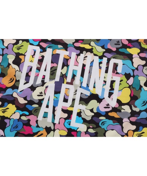 A BATHING APE(アベイシングエイプ)の「MULTI CAMO NYC LOGO BANDANA(バンダナ/スカーフ・メンズ・ブラック/ホワイト・FREE)」の5枚目の写真