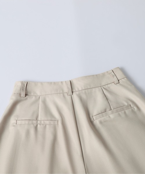 AMELY(エミリー)の「3タックワイドパンツ(その他パンツ・レディース・アイボリー/ブラック/ベージュ/グレー・L/M)」の15枚目の写真