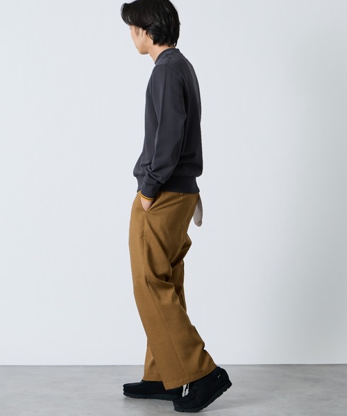 FRED PERRY（フレッドペリー）の「【WEB先行予約】[FRED PERRY/フレッドペリー] ワンポイントロゴ刺繍 クルーネックスウェット M7535（スウェット・レディース・ブラック系/ネイビー系/ライトグリーン/ブラック/ネイビー/ダークグリーン/キャメル/オレンジ/オフホワイト/バーガンディー/チャコール・S/M/L/XL）」の17枚目の写真