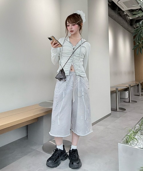 RAY CASSIN(レイカズン)の「メガネポーチ付きスマホショルダー / マルチショルダー(スマホグッズ・レディース・シルバー/ブラウン/ブラック・FREE)」の10枚目の写真