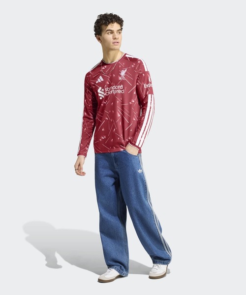 adidas(アディダス)の「リバプールFC 26/27 長袖ホームジャージ / ロンT / アディダス adidas(Tシャツ/カットソー・メンズ・レッド・XXX-LARGE/XX-LARGE/SMALL/MEDIUM/LARGE/X-LARGE)」の2枚目の写真