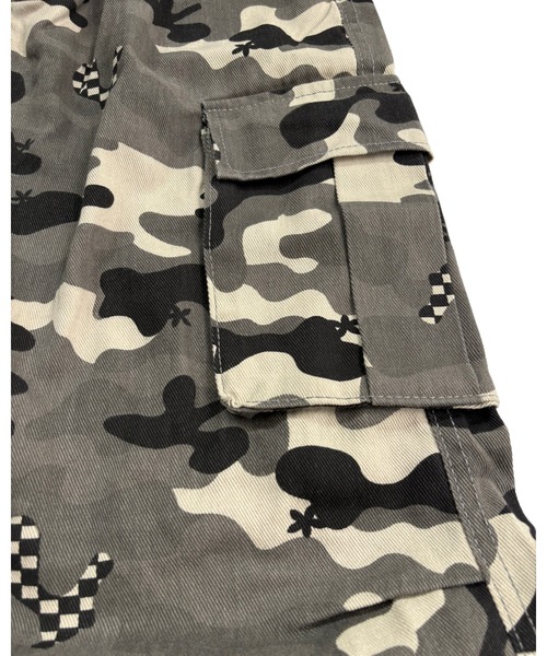 inst.ALL（インストール）の「迷彩柄ルーズクロップドカーゴパンツ（カーゴパンツ・レディース・カーキ・L/M/S）」の15枚目の写真
