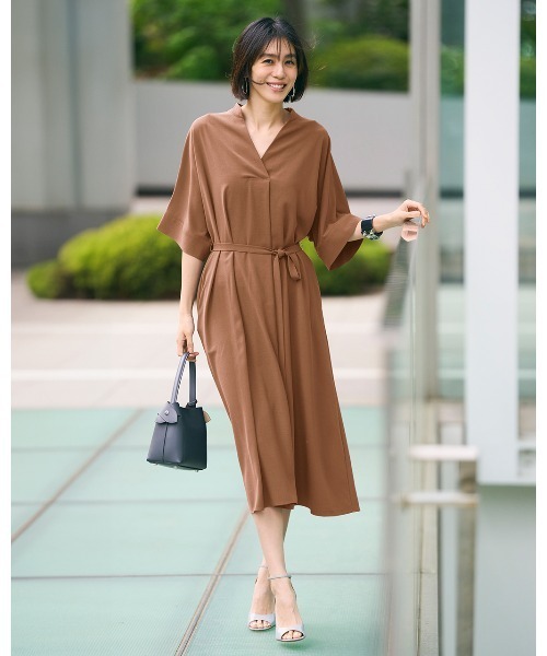 DoCLASSE( ドゥクラッセ)の「【ドライクロススキッパーマキシOP短】(ワンピース・レディース・ダークネイビー/テラコッタ/グレー/ブルーグレー/チャコール・11/13/15 /7/9)」の19枚目の写真