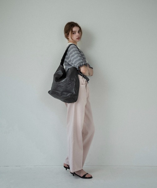 lawgy（ラウジー）の「slouchy shoulder tote bag / スラウチーショルダートートバッグ（ショルダーバッグ・レディース・ブラウン/グレー/アイボリー・FREE）」の7枚目の写真