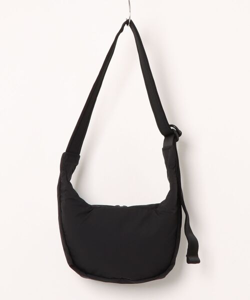THE NORTH FACE（ザノースフェイス）の「THE NORTH FACE/ザ・ノース・フェイス ショルダーバック 4L FICUS MINISHOULDER NMW72651（ショルダーバッグ・レディース・ブラック・FREE）」の2枚目の写真