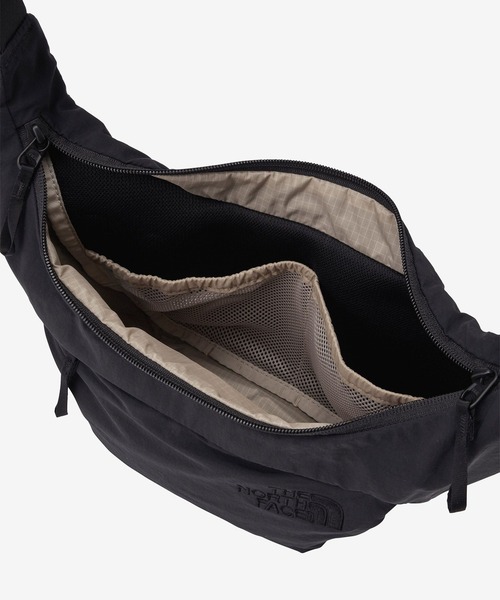 THE NORTH FACE（ザノースフェイス）の「THE NORTH FACE/ザ・ノース・フェイス ショルダーバック 4L FICUS MINISHOULDER NMW72651（ショルダーバッグ・レディース・ブラック・FREE）」の10枚目の写真