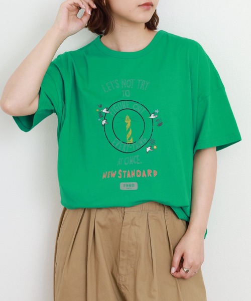 Emago(イマゴ)の「EMAGO カレッジロゴT 半袖(Tシャツ/カットソー・レディース・ホワイト/ブラック/グリーン・FREE)」の16枚目の写真