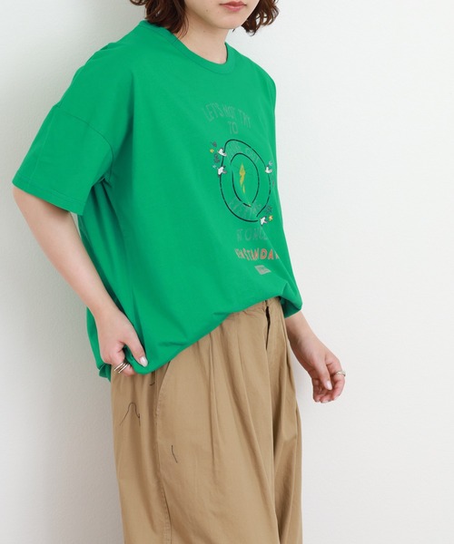 Emago(イマゴ)の「EMAGO カレッジロゴT 半袖(Tシャツ/カットソー・レディース・ホワイト/ブラック/グリーン・FREE)」の18枚目の写真