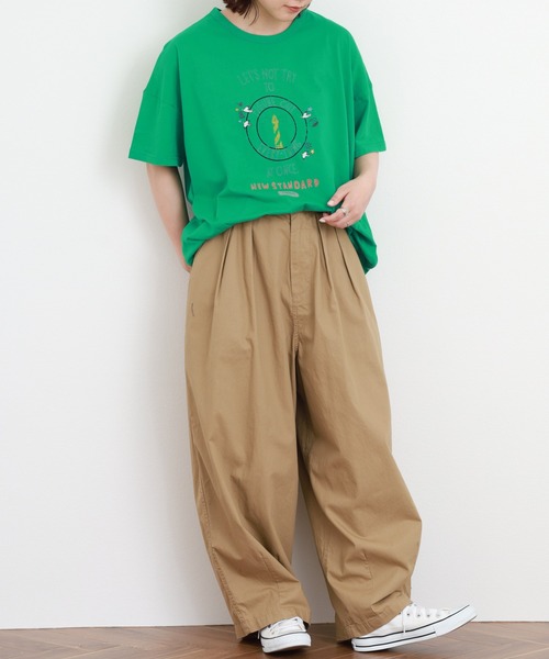 Emago(イマゴ)の「EMAGO カレッジロゴT 半袖(Tシャツ/カットソー・レディース・ホワイト/ブラック/グリーン・FREE)」の20枚目の写真