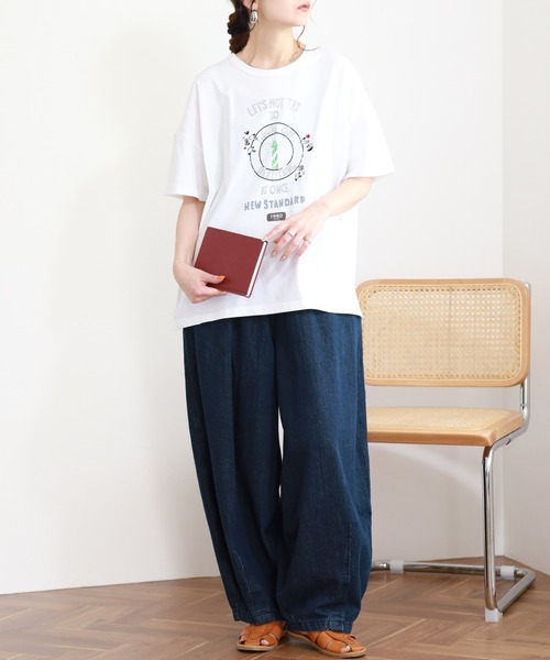 Emago(イマゴ)の「EMAGO カレッジロゴT 半袖(Tシャツ/カットソー・レディース・ホワイト/ブラック/グリーン・FREE)」の6枚目の写真