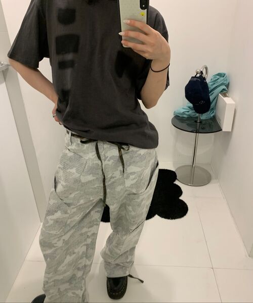 SLOWACID（スローアシッド）の「ユーズドティンウォッシュデニムパンツ[ブルー]（デニムパンツ・レディース・その他・SMALL/MEDIUM/LARGE）」の15枚目の写真