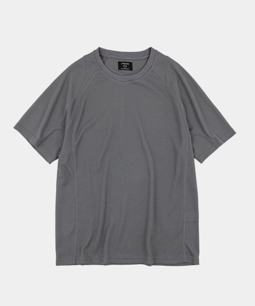 LETTERCOMO(レテルコモ)の「ライオシェルワッフルスリーブ半袖Tシャツチャコール(Tシャツ/カットソー・メンズ・チャコール・MEDIUM/LARGE/X-LARGE)」の1枚目の写真