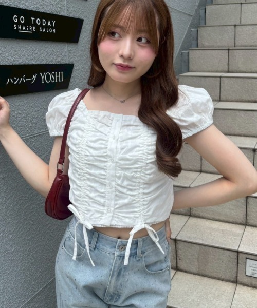 continuer de NICE CLAUP(コンティニューデナイスクラップ)の「Wドロストくしゅくしゅブラウス(シャツ/ブラウス・レディース・オフホワイト/ベージュ/ブラック/ネイビー・FREE)」の1枚目の写真