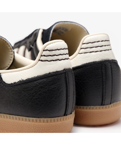 adidas Originals(アディダスオリジナルス)の「adidas SAMBA OG -KICKS LAB. EXCLUSIVE- / アディダス サンバ OG / KK2276(スニーカー・メンズ・ブラック・30cm/29.5cm/24cm/23.5cm/23cm/22.5cm/29cm/28.5cm/28cm/27.5cm/27cm/26.5cm/26cm/25.5cm/25cm/24.5cm/22cm)」の4枚目の写真