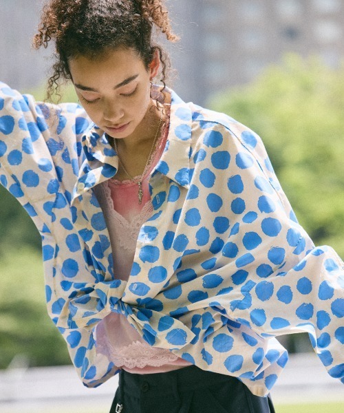 rehacer(レアセル)の「rehacer : Hand Paint Dot Dolman Shirt / ハンドペイント ドット ドルマンシャツ(シャツ/ブラウス・メンズ・ブラック/ブルー・LARGE/MEDIUM/SMALL)」の19枚目の写真
