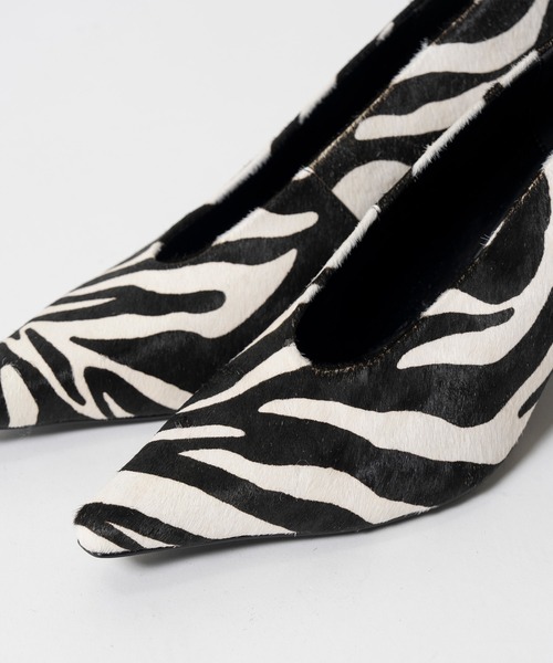 PRANK PROJECT（プランクプロジェクト）の「【2026Summer Pre-Order】ポニーヘアカーブウェッジパンプス / Pony Hair Curve Wedge Pumps（パンプス・レディース・ライトグリーン/マルチ・38/37/36）」の9枚目の写真
