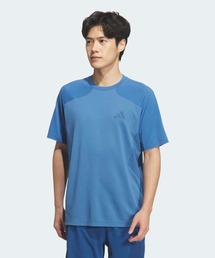 テック エッセンシャルズ クールタッチ レギュラーフィット ステルス スリーバー 半袖Tシャツ / アディダス adidas