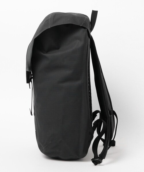 ARC'TERYX(アークテリクス)の「ARC'TERYX / Granville 25 Backpack(バックパック/リュック・メンズ・ブラック・ONE SIZE)」の2枚目の写真
